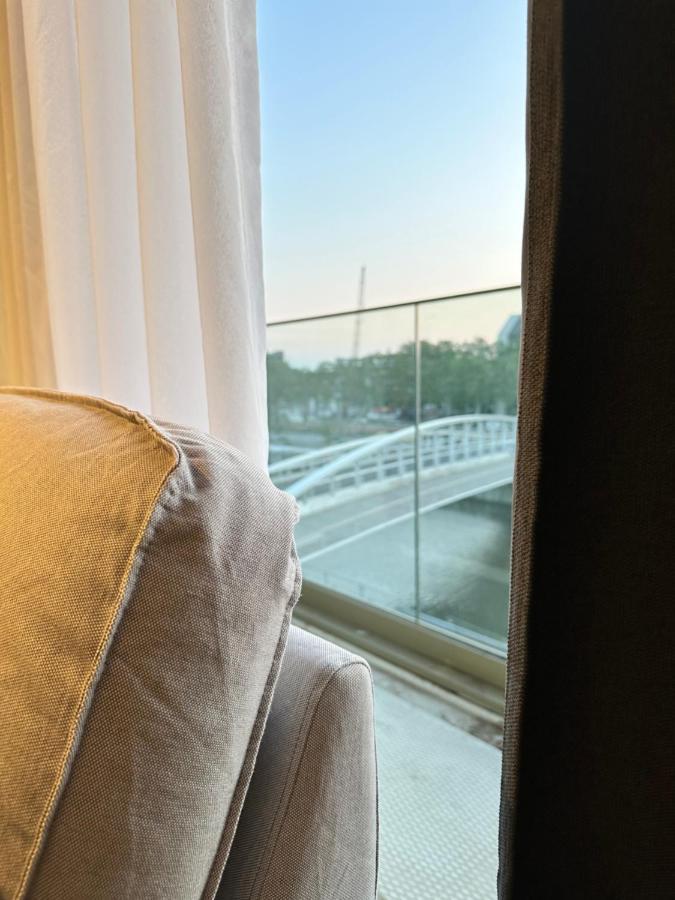 Canal View One Bedroom Flat Bruksela Zewnętrze zdjęcie